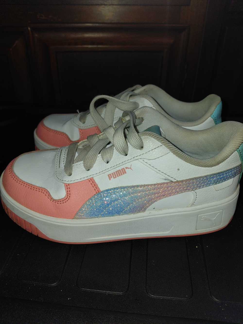 PUMA Kids' White Pink Glitter Accent Sneakers 1.5c
